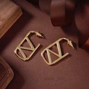 Fashion Designer Earrings Brand Studs For Women Gold Hoop Huggie Earring Luxury Designers Jewelry 5A Charm V Men Earings Wedding Accessories XOOK