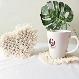 Bord mattor 2st Bohemian Woven hjärtformad för kaffe söta espers Hushållande gåvor Handgjorda cupunderläggsset