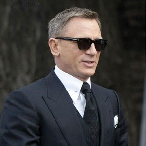 Square James Bond Men Solglasögon Male 2022 Designer Women Super Star Celebrity Driving Solglasögon Tom For Men Glasses L220801248F