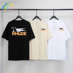 DE3O Herrarna Tshirts 2023 Summer Spring Fashion Streetwear Swallow Print Rhude T Shirts Men Women 1 Cotton Apricot Black White Tee Top