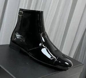 Botas femininas luxuosas com decoração de trabalho, neve, antiderrapante, botas martin, meias casuais