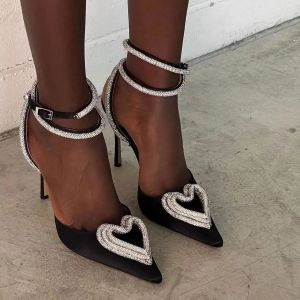 H Sandal Triple Heart Platform Pumpar Satin Pointed Chunky Heel Dress Shoes Crystal Embelled Evening Shoe