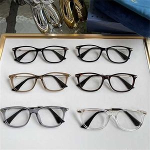 Güneş gözlükleri% 12 indirim yüksek kaliteli ailenin yeni ultra hafif kadınsı çerçeve gözlükleri kutu plakası şık ve güzel kişilik yıldızlarla aynı stil