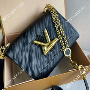 Designer shoulder bag Popular twist bags leather small square Designers bag Metal long chain V shaped buckle Simple fashion very nice 2024