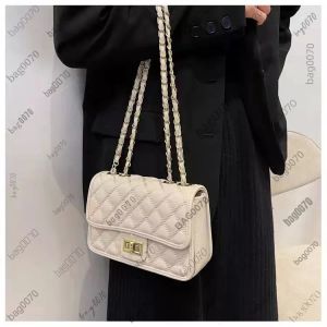 designerka torba komunikatorów diamentowa kratę krzyżowa luksusowa dama skórzana torebki łańcuchowe torebki Wysoko jakościowe modne torby na ramię HBP 06
