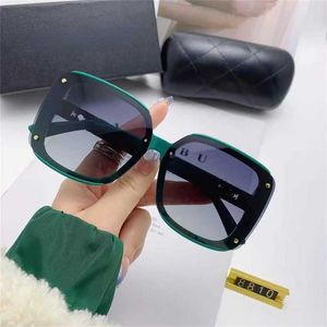 10% OFF Wholesale of sunglasses New Polarized for Women Style Large Frame Sunglasses Fashion Diamond Embedding Small Fragrance Glasses