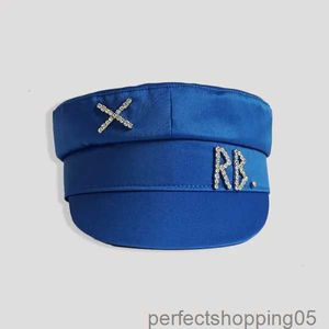 Berets Chapéus Pretos para Mulheres Boina Quatro Estações Carta Chapéu Militar Moda Causal Viagem Cetim Flat Top Blue Sailor Cap 230824u3p1