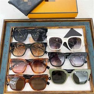 58% High Quality New Product F Family Ins Network Popular Same FE40063I Personalized Fashion Plate Large Frame Sunglasses