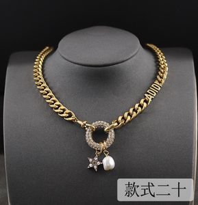 Nya designade vintage alfabethängen med diamanter pärla bokstäver halsband kedja mode kändis kvinnliga lyxiga smycken hög 8774371
