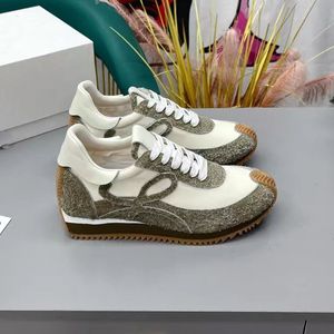Tênis Flow Runner em nylon e camurça escovada Mens Womens Casual Shoes em Nylon Suede Sneaker Upper Fashion Sport Ruuning Classic Shoe 10