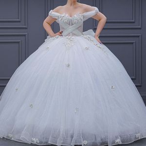 Белые блестящие платья принцессы Sweet 16 Quinceanera с открытыми плечами, расшитый бисером корсет ручной работы с цветами, платье для дебютантки 15 лет