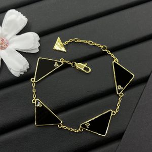 mulheres mens jewlery pulseira designer triângulo prata banhado a ouro preto branco mulheres elegante charme pulseiras de luxo moda jóias para presente de aniversário