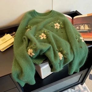 セーター女性レトログリーンジャンパー女性冬の怠zyな風も柔らかい花柄の刺繍丸首のニットジャケットトップY2Kプルゴス240106