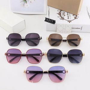 Designer-Sonnenbrillen für Herren und Damen, neues Trenddesign, klassische Sonnenbrillen der Luxusmarke, Sonnenbrillen für lässige Urlaubspartys