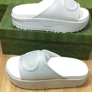 2024slippers 남성 플랫폼 디자이너 슬리퍼 여성 연동 g 슬라이드 폼 고무 샌들 여성 샌들 부부 슬리퍼 레저 해변 야외