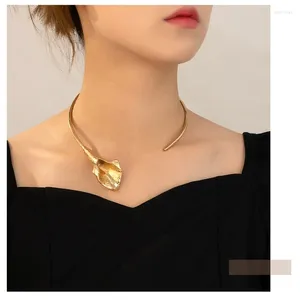 Colares de pingente Calla Lily Collar Francês Elegante Moda Intelectual Commuting Joker Style