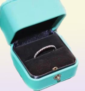 Lyxdesigner mode av hög kvalitet Silver Ring Lady Classic Six Claw Diamond Ring Birthday Gift95474674806018