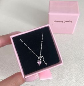 2024 INS TOP SELL HEART NYCKEL Pendant Simple Fashion Jewelry 925 Sterling Silver Pink 5A Cubic Zircon Party Promise Women Wedding Clavicle Necklace For Valentine Gift