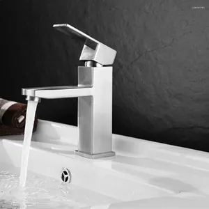 Badezimmer-Waschtischarmaturen, gebürsteter Nickel-Wasserhahn für Einhand-moderne Eitelkeit, 1 Loch oder 3 mit Deckplatte