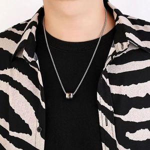 Women Men Necklaces with the Same Design Simple and Twisted Personality Pendant Stainless Titanium Steel Neck Chain Cool Accessories