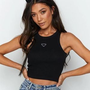 Designer Womens PD Tops T Shirts Summer Knits Tees Crop Top Embroidery Sexig Off Black Casual ärmlös Backless Cotton-Blend Anagram Shorts Solid Vest Croptop 1501