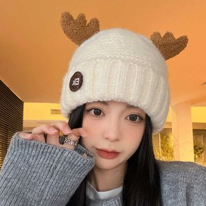 Beanie Skull Caps Cute Christmas Deer Horn Knitted Hat Versatile Autumn and Winter Headband Warm Thickened Ear Protection Woolen Cold Hat
