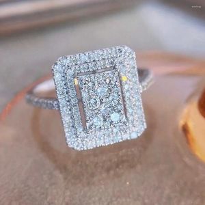 Обручальные кольца YANLIN со сверкающим цирконием для женщин, роскошные модные кольца квадратной формы, аксессуары, высококачественные ювелирные изделия 2024