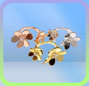 Luxury Jewelry Designer Rings Flowers Engagement Anéis para mulheres prata rosa ouro 18k Moda dourada de jóias de aço inoxidável R1513151