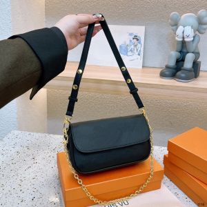 Kvinnor Luxurys designers väskor axelväska mini handväskor pochette tillbehör crossbody plånbok kvinnor purses korthållare messenger handväska