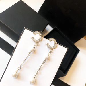 Luxury Pearl Earrings Designer Love Gift Charm Earrings New Autumn Boutique Fashion Jewelry Gold 18K Plated Stud Earrings