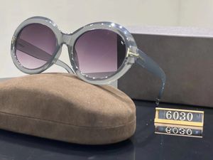Top Fashion Luxury Sunglasses Woman 6030 Black/Gray Symbole Rectangular Sunglasses Women square frame glasses style Anti-Ultraviolet