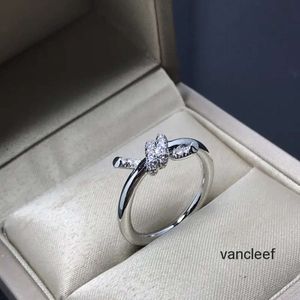 Designer Love Ring Luxury men and women rings fashion classic style with diamonds gifts for engagement birthday party good nice