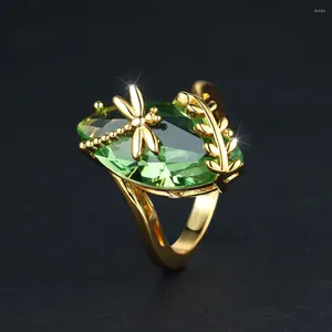 Anéis de cluster Marquise Cut Olive Green Stone Big Horse Eye Libélula para Mulheres Cor de Ouro Zircon Casamento Bandas Cocktail Anel Jóias CZ