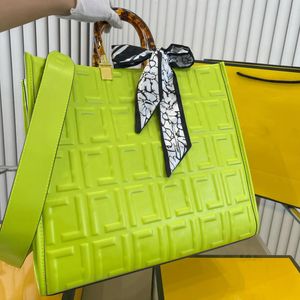 Designer 10A Sunshine Gradient Designer Snakeskin väskor Handbag Ing TorLarge Tote Roma Letter Fashion Women Bag