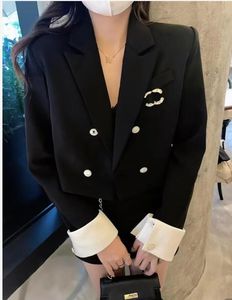 New women's fashion short Jackets designer luxury evening dress blazer lapel collar double Metal buckles outerwear coat Cardigan spring autumn jacket Small suit to