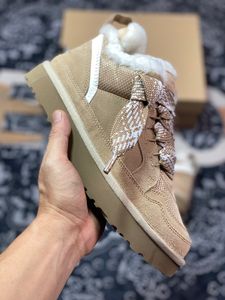 Designer Lowmel Sneakers Trainer Platform Boot Australia Snöskor Kvinnor Sand Ankelstövlar Fårskinn Mens Womens Winter Shoes