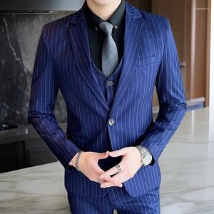 Herrdräkter randiga för män Slim Fit Notch Lapel Custom Fashion Italian Formal Business Suit 3 PCS Brudgum Tuxedo Wedding 2024