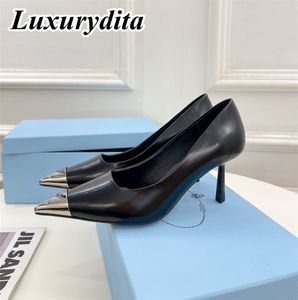 Högkvalitativ designer Womens High Heels Luxury Dinner läder Sandaler Fashion Design Casual Muller Shoes Office Girl Bar Shoes For Ladys Triangle Heel YMPR 0064