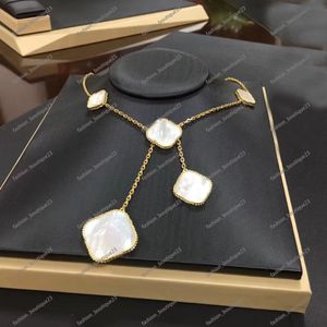 Four Leaf Clover Necklace 6 motifs Flowers Pendant Gold Silver Diamond mother of pearl luxury Designer Jewelry vintage designer necklace for Women woman Wedding Gif