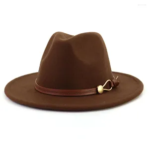 Berets Brown Belt Buckle Jazz fedora kapelusz jesienna zima kobiety mężczyźni imprezy top szeroki brzeg słońca poczuł czapkę Panama Cap