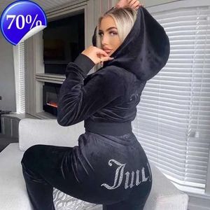 Kadınlar iki parçalı 2024 kış coutoure 2 parçalı set eşya takım elbise kadın ve elmaslı sulu sweatshirt ve pantolon ropa mujer 98765ess