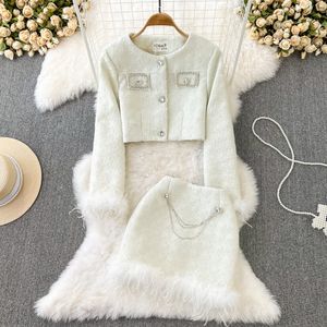 Women's o-neck tweed woolen single breasted ostrich fur cuff coat and rhinestone chains patched short skirt twinset 2 pc dress suit ML