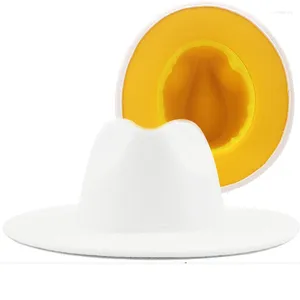 Berets Simple Outer White Inner Yellow Wool Felt Jazz Fedora Hats With Thin Belt Buckle Men Women Wide Brim Panama Trilby Cap 56-58CM