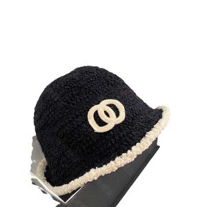 Designer Ball Caps Double C Famiglia Autunno e Inverno Pelo d'agnello Cappello da pescatore Cappello caldo Cappello caldo da donna Cappello parasole Versatile Cappello da pescatore coreano Moda 0QFK