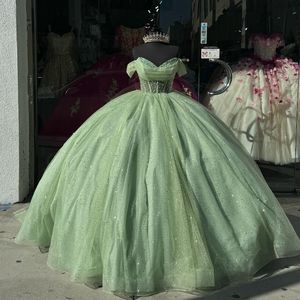 Szałwia zielona błyszcząca kochanie 15 sukienki Quinceanera sukienki wieczorne z ramion puszystą sukienkę kryształową suknię piłkarską