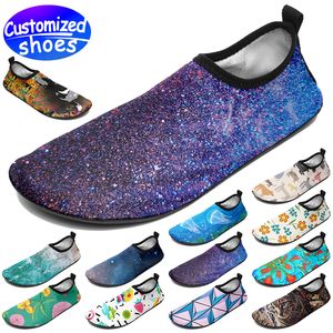 カスタマイズされた靴Aqua Shoes Lovers Aquatic Sport Water Skiing Cartoon Diy Shoes Fashion Casuary Shoes Men Men Shoes Outdoor Sneafer Surfing Bigize Big Size Eur 35-47