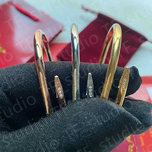 Nail Bracelet Designer Bracelets Men and Women 18k Gold Luxury Diamond Bangle Steel Wedding Holiday Jewelry Accessories