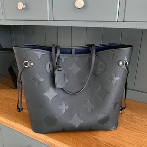 Tote designer bagage axelväska 2 -stycken kvinnlig butik naverfull mynt handväska pochette väskor lyxiga handväska mens koppling resor helg stam läder 10a modeväska