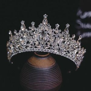 Headpieces nya Super Flash Rhinestone Bridal Crown med sminkfotografering klänning bröllopsklänning födelsedag krona prov Tillbehör Partihandel TS