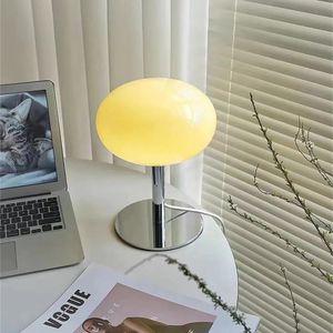 Joylove Girl Bedside Lamp Bedroom Lollipop Decorative Table Bauhaus Post Modern Minimalist Nordic Retro Glass Lamps 240108